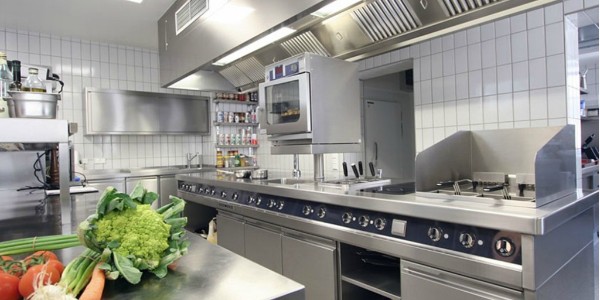 選擇商用廚房設備六大要點-12年廚房設備經驗（宇杰廚具）